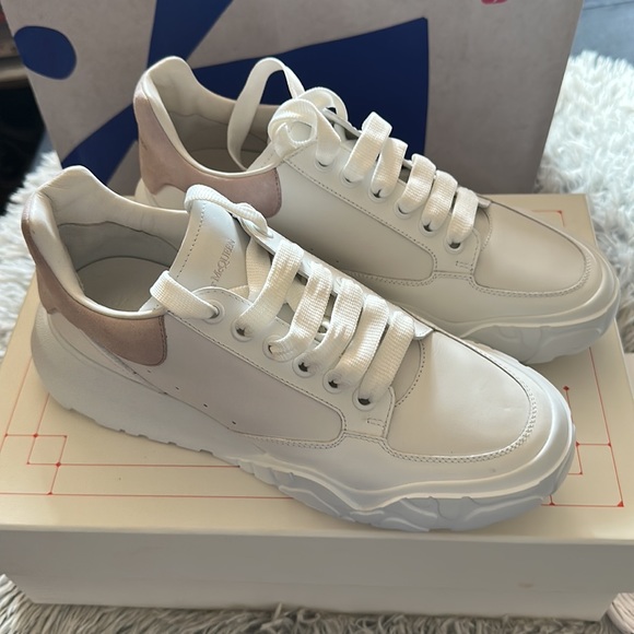 Alexander McQueen white sneakers size 40 - Picture 2 of 8